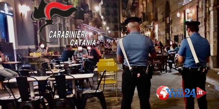 Catania. Carabinieri setacciano centro storico, 3 multe
