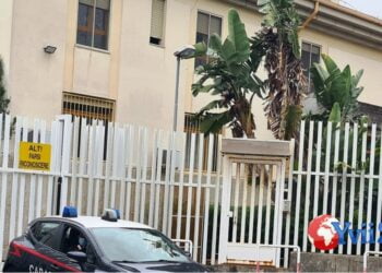 Prov. Catania. Droga tra scooter e casa, arrestato 24enne
