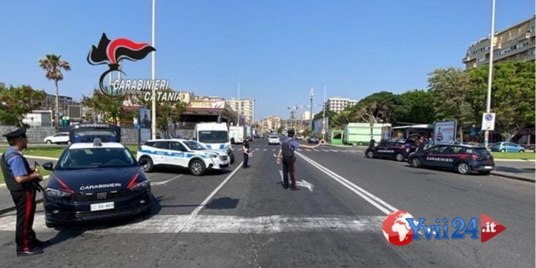 Catania. Carabinieri in servizio a Ognina, multati 7 paninari