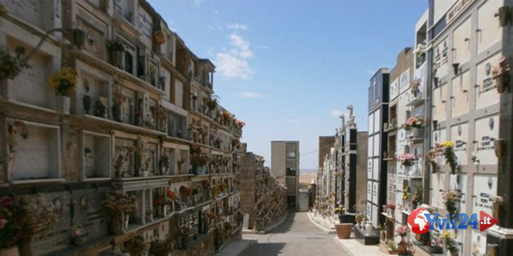 operaio è morto nel cimitero