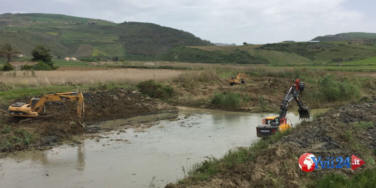 Sicilia. Prelievo da invasi e scerbature