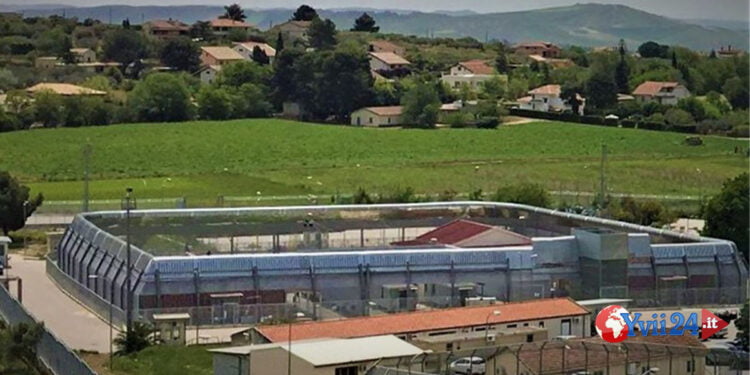 Una rivolta di migranti si è verificata nel Cpr di Caltanissetta