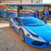 il Pullman Azzurro e la Lamborghini della Polizia di Stato