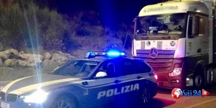 Catania. Aprivano posteriormente il tir per rubarne il carico