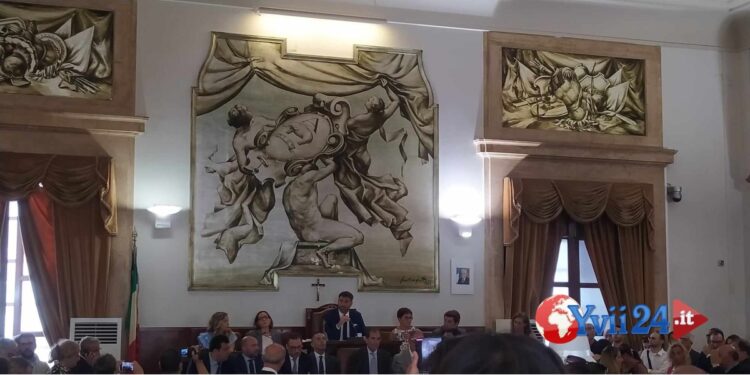 Catania. Anastasi rieletto presidente consiglio comunale