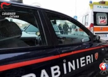 I CC di Acireale e Giarre hanno soccorso 2 anziani: uno che vagando era inciampato sugli scogli; un altro da giorni immobilizzato in casa