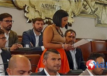Catania. Consiglio comunale approva subentro di Agata Maria Scalia