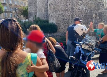 Catania. In piazza Federico di Svevia Divisa Amica