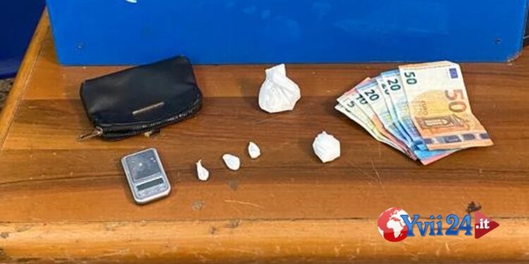 Catania. Cocaina al seguito e in casa, arrestato 38enne