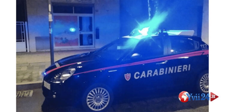 Un 47enne italiano allora convivente è stato arrestato. Avrebbe strangolata a letto la compagna romena con l’avambraccio sul collo