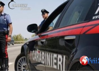 Prov. Catania. Aggredisce la madre e i militari, arrestato 44enne