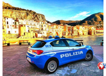 Agenti del Commissariato di Cefalù hanno arrestato un palermitano ladro seriale responsabile di almeno tre furti in danno di turisti