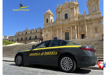 La GdF di Lentini ha individuata un’officina meccanica abusiva, sequestrate attrezzature e sanzionato il titolare sconosciuto al Fisco