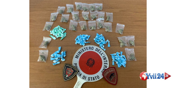 Marijuana, crack e cocaina e nascoste, scoperte dai poliziotti di Siracusa. Il Questore consegna 6 medaglie ad agenti andati in pensione (FOTO)