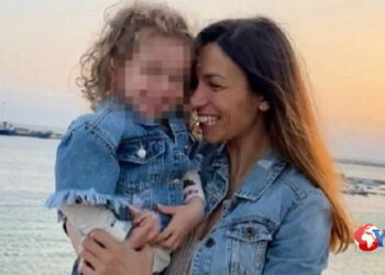 Un 42enne ha ucciso tra Mazara e Marsala l’ex compagna a fucilate con la quale non stava più insieme dal 2020. La coppia aveva una bimba