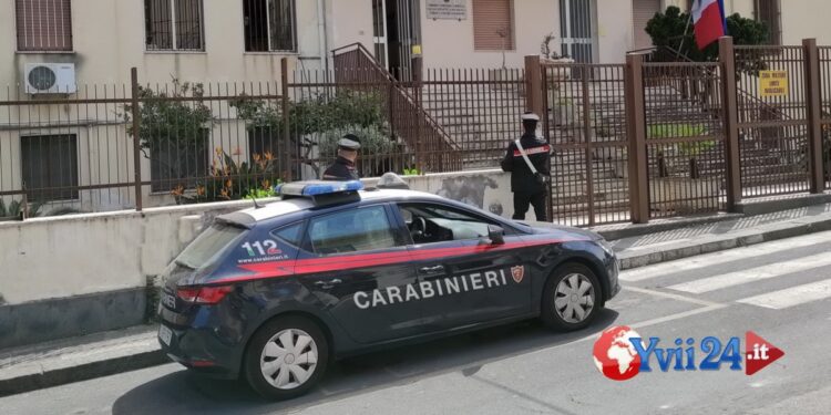 Prov. Catania. Viola divieto avvicinamento alla ex, arrestato 20enne