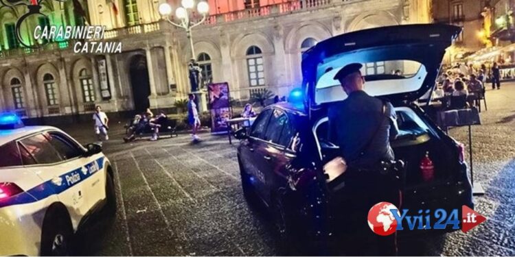 Catania. Carabinieri in zona movida, 2 denunce