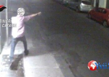Paternò. Distrugge sportello Atm, 40enne denunciato
