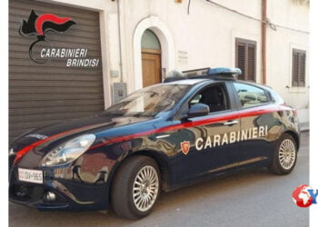 Nella tarda serata di sabato a San Vito dei Normanni (Br) un 52enne citofona ai vicini accoltellando la 17enne che gli apre