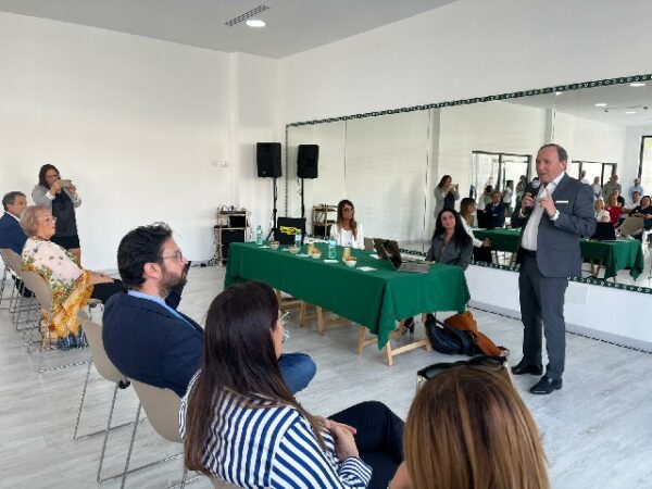 A Paternò un convegno organizzato dal centro O2 Sport Club sull’importanza dell’attività fisica. Presenti autorità regionali e locali
