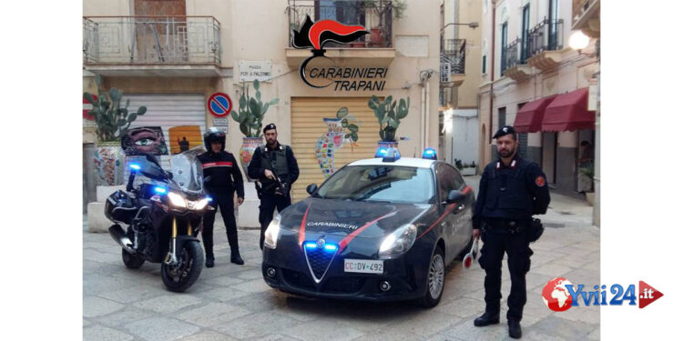 I CC di Mazara del Vallo durante un controllo sul rispetto delle prescrizioni domiciliari scoprivano un compleanno con cocaina e hashish