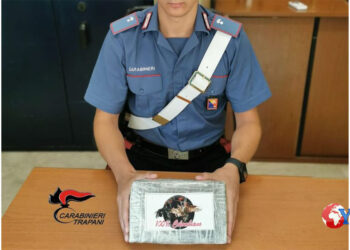 I CC della Compagnia di Trapani hanno arrestato a Misiliscemi una coppia di palermitani con 1 kg di cocaina nascosta in auto