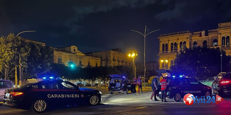 Polizia di Stato, Carabinieri, Guardia di Finanza e Monopoli di Stato, schierati a Palermo per controlli nella zona della Stazione centrale