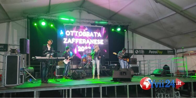 Prov. Catania. L’esibizione dei The Rabbits all’Ottobrata