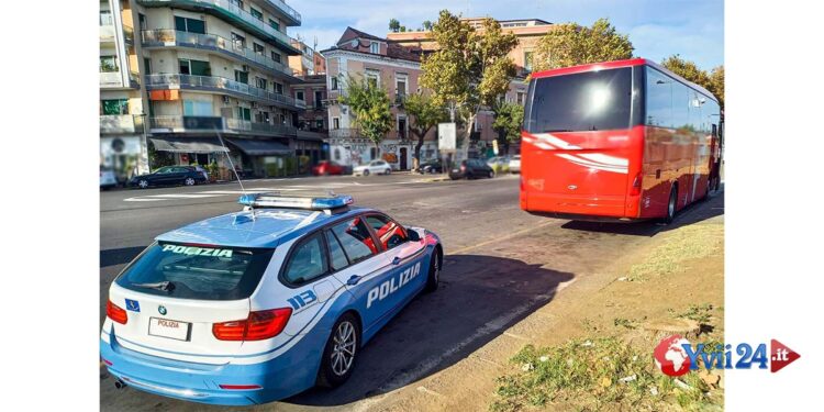 La Polizia stradale di Catania ha ritirato la patente a 13 automobilisti che percorrevano la corsia d’emergenza