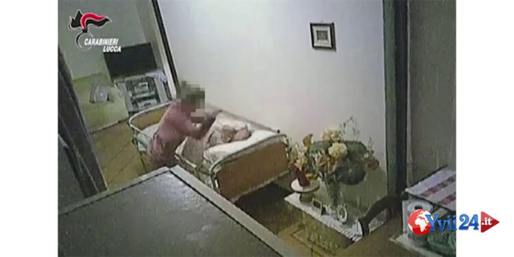 Arrestata badante marocchina 46enne dai CC di Altopascio (Lu) ripresa mentre picchiava e lasciava senza cibo l’anziana