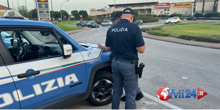 Catania. Polizia denuncia tre persone e ne arresta una