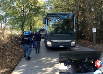 Denunciati i 17 dalla Questura di Caltanissetta che ha emesso anche 15 fogli di via e 2 avvisi orali, per avere bloccato il pullman