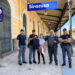 La Polizia Ferroviaria di Siracusa ha recuperato e restituito lo zaino con i soldi che dei turisti avevano dimenticato sul treno da Roma