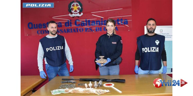 Arrestato 36enne dagli agenti del Commissariato di Gela con in casa reperti archeologici, armi, munizioni e droga e € 12ml