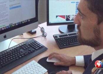 La Polizia di Stato di Catania ha eseguito un ordine di residenza ad un 50enne della provincia per atti persecutori verso una donna