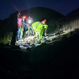 Il Soccorso Alpino Siciliano, il SAGF della GdF e un medico del 118 hanno raggiunto sul nord dell’Etna un 67enne ma ormai deceduto