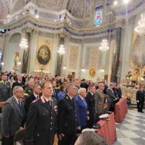 Stamani l’omaggio della locale stazione dei Vigili del Fuoco, stasera, svelata del simulacro di Santa Barbara patrona di Paternò