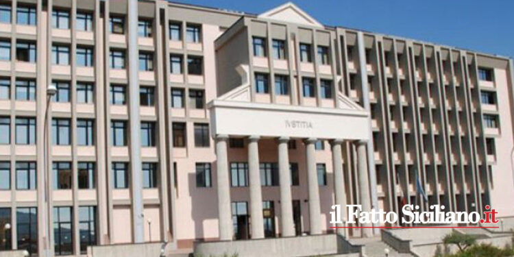 Il procuratore di Agrigento aveva invitato alla cautela dopo le notizie di stampa che la donna era stata sfregiata con l'acido dal marito