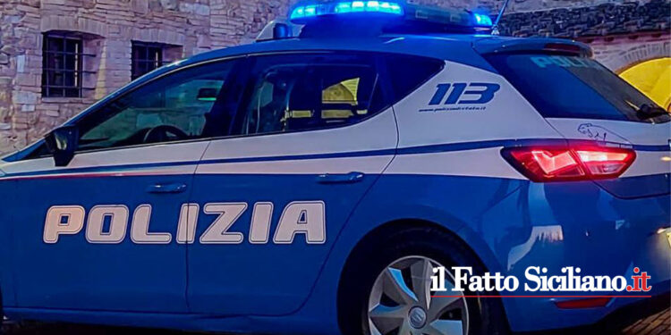 La Squadra mobile della Questura di Trapani ha arrestato un presunto violentatore che aveva cercato di palpeggiare due donne