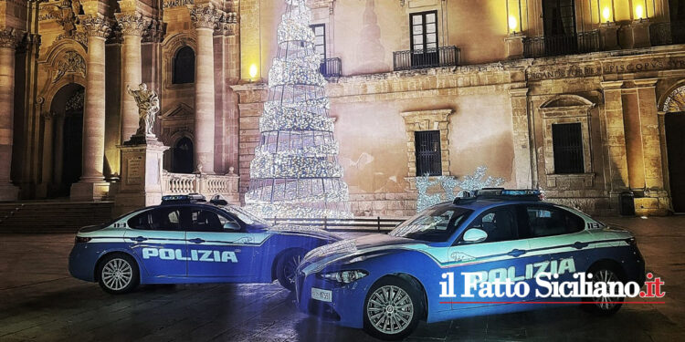 Gli agenti del Commissariato di Pachino hanno eseguito un divieto di allontanamento con braccialetto elettronico a marito violento