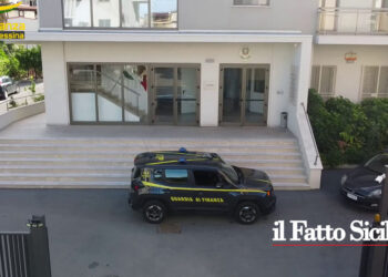 La GdF di Capo d'Orlando (VIDEO) ha arrestato un noto imprenditore e più volte sindaco prima con la destra e poi il centrosinistra