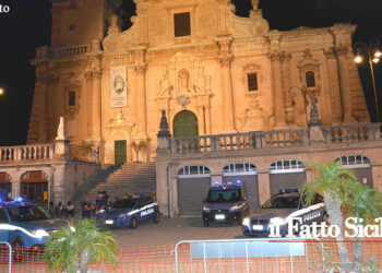 La Polizia di Stato di Ragusa ha tradotto in carcere uno straniero pluripregiudicato che ubriaco andava anche in escandescenza contro gli agenti