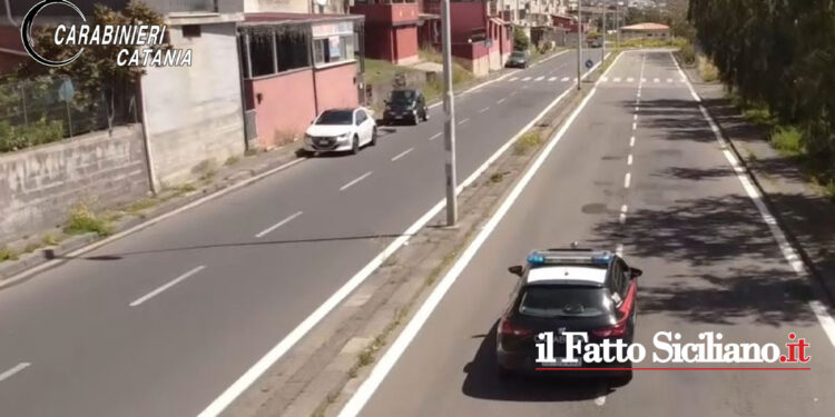 La Compagnia Carabinieri di Catania Fontanarossa ha osservato e poi arrestato due pusher minorenni per spaccio di cocaina