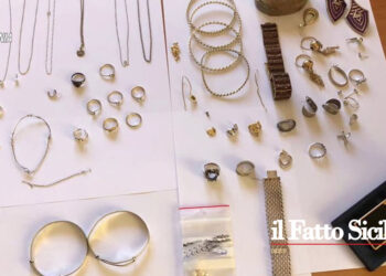 I CC di Catania hanno sgominato un gruppo criminale dedito ai furti in abitazioni. Coinvolti due fratelli titolari di gioielleria