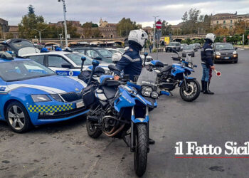 Catania. Scappa ad un posto di blocco. Denunciato
