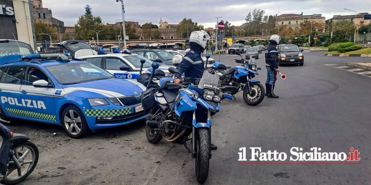 Catania. Scappa ad un posto di blocco. Denunciato
