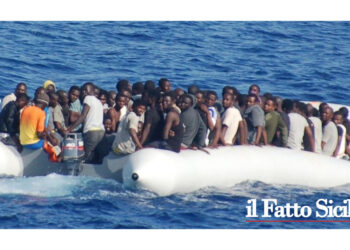 La Squadra Mobile di Ragusa con la GdF ha arrestato tre scafisti che cercavano di nascondersi tra i migranti sbarcati la vigilia di Capodanno