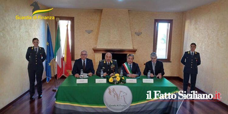 C’è stata oggi la cerimonia di consegna alla Guardia di Finanza di Palermo di un immobile confiscato alla mafia