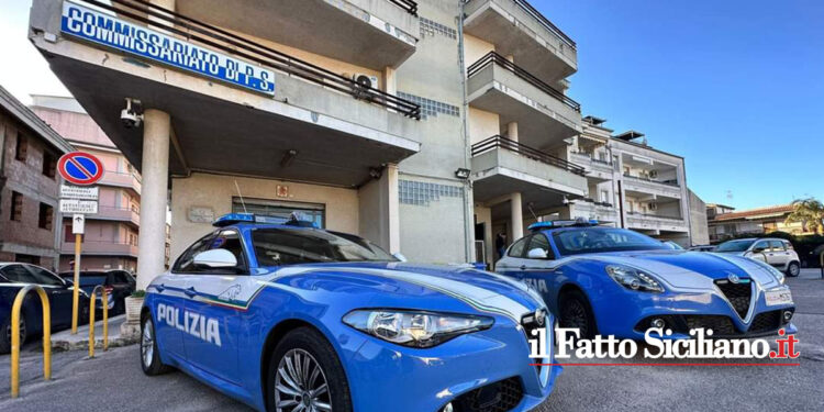 Il Commissariato di Vittoria ha denunciato un tunisino e un rumeno per avere lanciato per aria e distrutto tavoli e sedie dei locali della movida