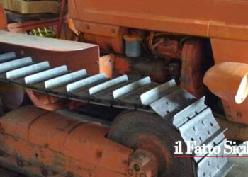 Agenti del Commissario di Pachino hanno denunciato un 29enne di Crotone che aveva messo in vendita il trattore online ma era una truffa